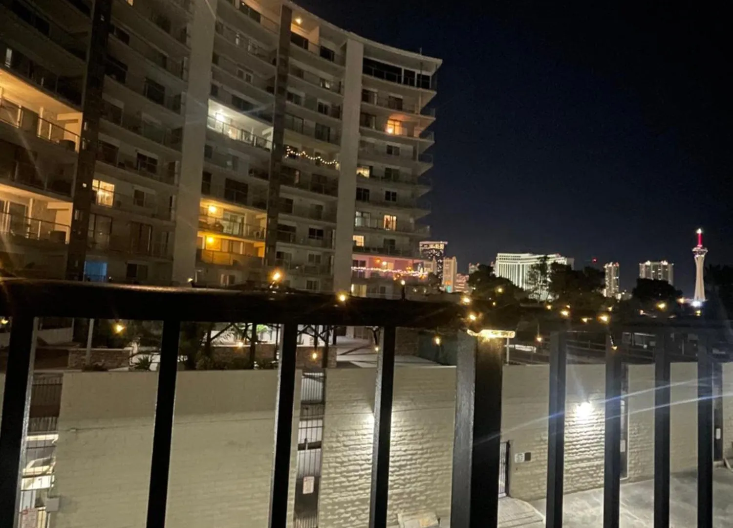 Chic Las Vegas Condo Getaway Mins To The Strip Free Wifi , Pool, Gym, 24Hr Security Verenigde Staten